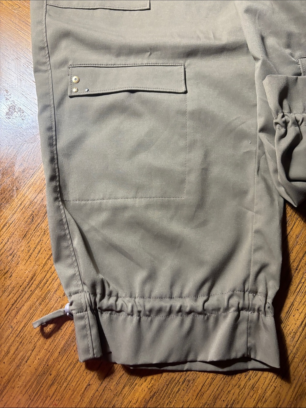 Tail Women's Cargo Shorts in Taupe - Picture 5 of 6